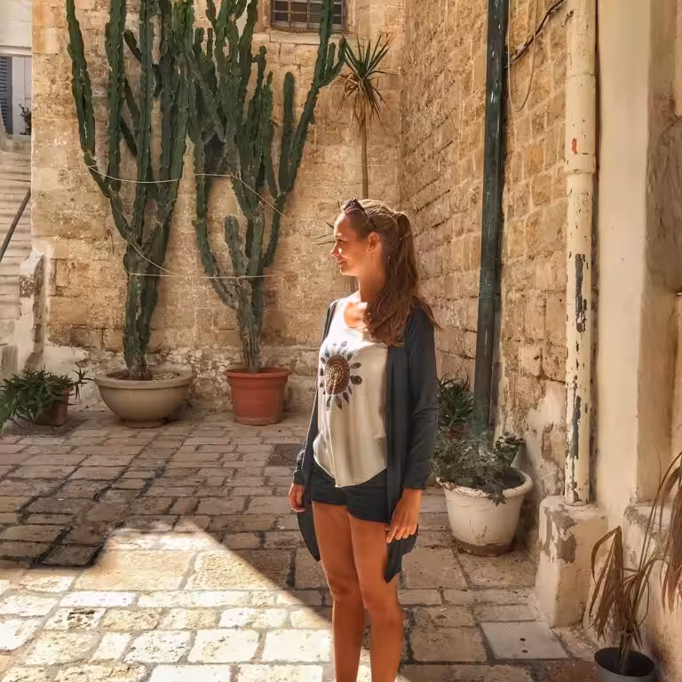 d3a8cad2-283a-484f-9c20-d0703220cb2d